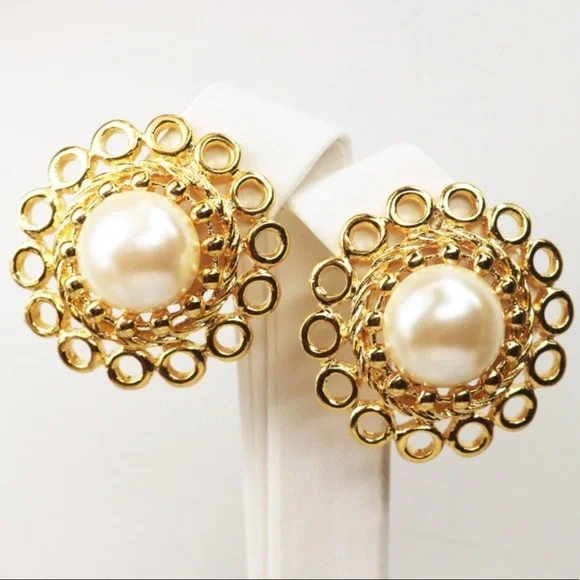 ⚜️ Vintage PAOLO GUCCI Pearl & Gold Earrings